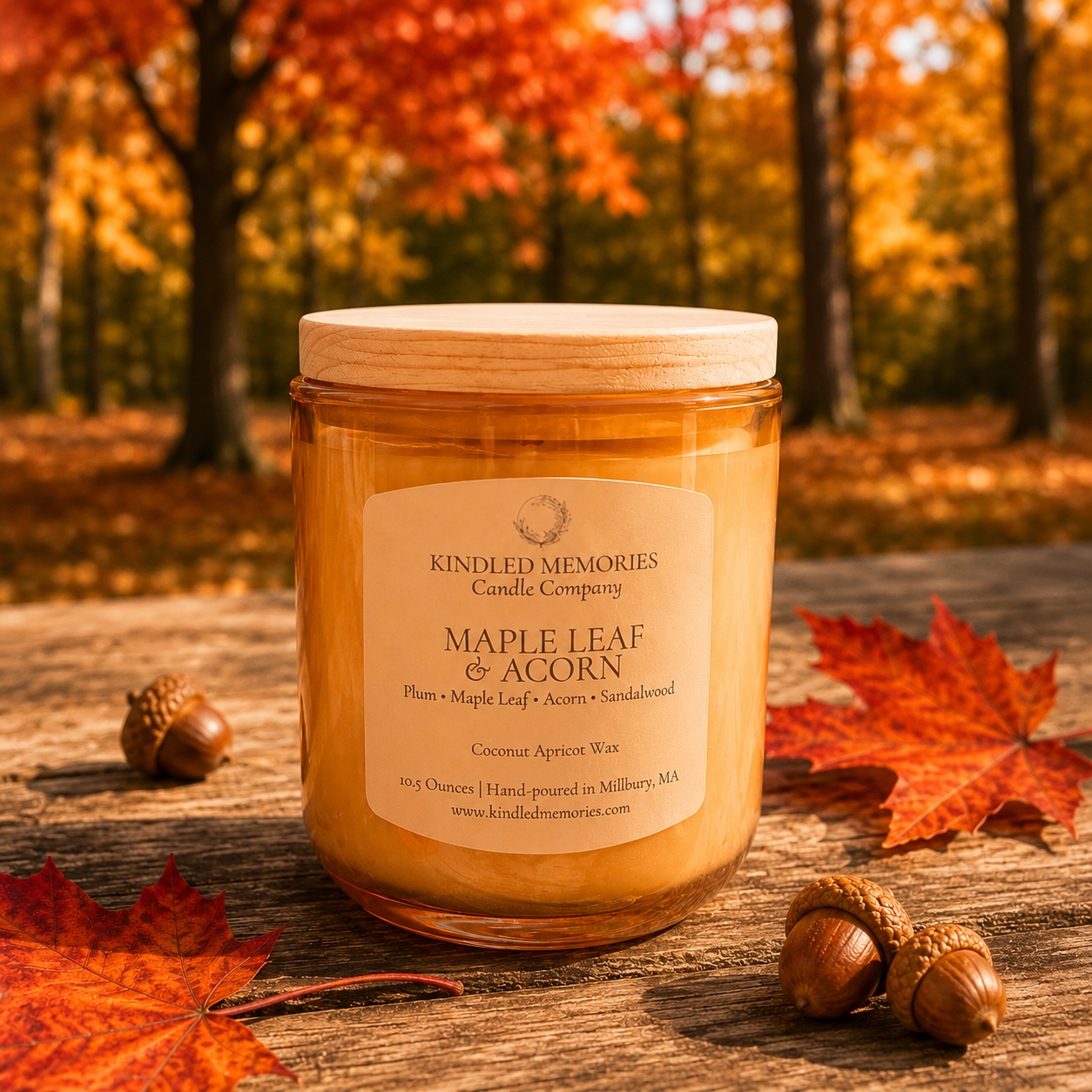 Maple Leaf & Acorn - Coconut Apricot Wax Candle