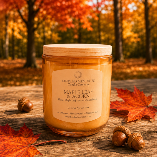 Maple Leaf & Acorn - Coconut Apricot Wax Candle