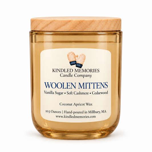 Woolen Mittens - Coconut Apricot Wax Candle